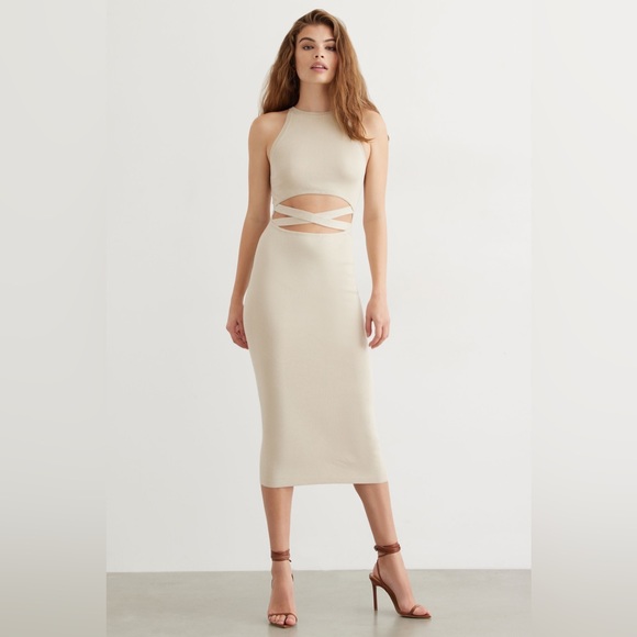 Sleeveless cut out dress - Picture 1 of 7